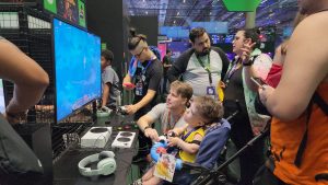 AbleGamers Brasil marca presença na gamescom latam com o estande mais acessível do evento