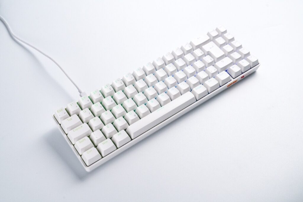 Teclado mecânico gamer ZN165 Pro