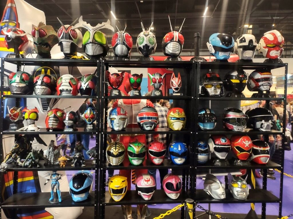 Anime Friends 2026 bateu recorde de público: 230 mil pessoas, estreias de bandas japonesas e o retorno do elenco de Cybercop ao Brasil. Veja como foi cada dia do evento no Anhembi.